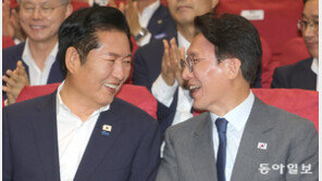 정청래 “히말라야 같은 黨이 품어 지선 당선”… 김민석 “대통령이 흔들리면 무슨 일 하겠나”