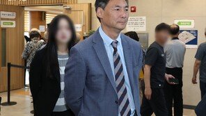 법원, 모스탄 출국정지 불복소송 재판부 기피 신청 기각