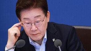 李 “역대급 성과급-코스피 딴 세상 이야기란 청년 소외감 뼈아프게 받아들여야”