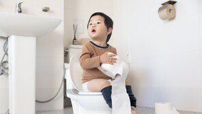 배아프다 보채는 아이…그냥 넘기면 안되는 이유
