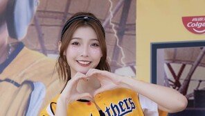 “오랫동안 따라다니더니 결국”… 대만 유명 치어리더, 50대 팬에 흉기 피습