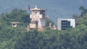 [속보] 합참 “어젯밤 중부전선에서 북한군 1명 신병 확보”