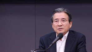 김용범 “李지지율 하락, 부동산-세제 때문 아냐…정책기조 큰 전환 없을 것”