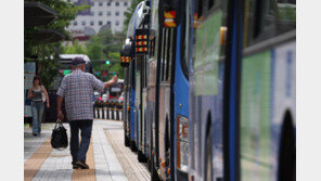 서울시, 70세 이상 버스 무료화 추진…지하철 무임 연령 65세→70세 검토
