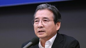 靑도 ‘N% 성과급 제한’ 추진 공식화