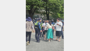 올공 봉쇄 시위서 경찰에 침뱉고 욕설 40대女 구속영장