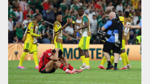 “상당한 망신”…日누리꾼, 자력 진출 잃은 韓축구 조롱