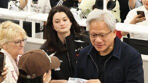 “韓경찰에 밥 사고싶다” 젠슨 황 딸의 감사 인사