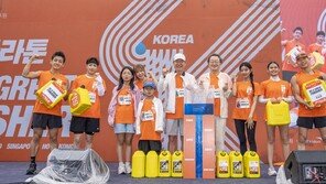 아프리카 아이들 ‘물 긷는 거리’ 6km, 시민 5000명이 달렸다