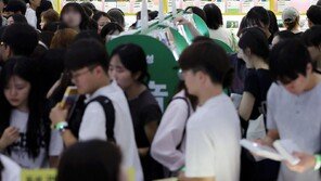 출판사 속내 듣고, 개성 부스에 매료… “책 아직 미래 있다”