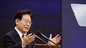 李, 이순신 인용 “약무호남 시무국가…차별 설움 호남에 역사적 보상”