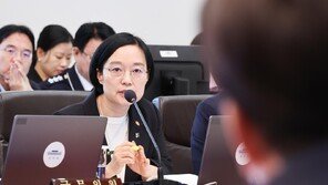 한성숙 총리 임명동의안 통과…국힘 표결 보이콧