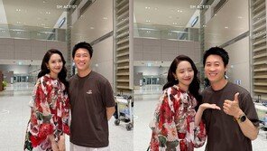 윤아, 진선규랑 친했네…몸 맞댄 다정한 포즈
