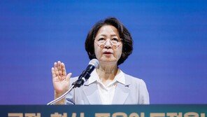 ‘첫 출근’ 추미애 “뼈를 깎는 심정으로 재정 바로 세우겠다”…민선 9기 출범
