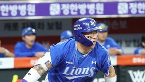 ‘43세’ 삼성 최형우, 시즌 10호 홈런…19시즌 연속 두 자릿수 홈런