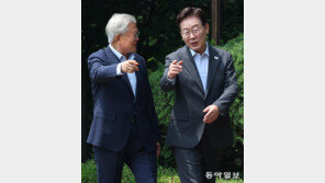 李 “끊임없이 외연 확장 노력” 文 “당내 단합이 출발점”