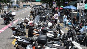 “오토바이 불법 주정차 운전자 없어도 과태료”… 배달원 “밥줄 끊나”