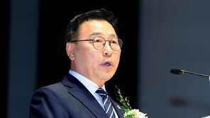 서울교육감, 배재고 ‘스벅 응원’ 사과…“운동부 인권-역사 교육”