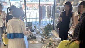 “올여름 유행은 젤리”…젤리백·젤리슈즈 매출 400% 뛰었다 [요즘소비]