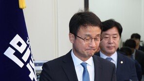 與 “임시국회 소집, 민생법안 처리” 野 “법치주의 사망 ‘법死위’ 전락”