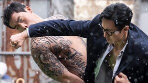 “부엉이바위, 5분 23초”…대박 흥행 ‘김부장’ 작가 박태준, 일베 의혹