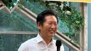 ‘노사모’ 만난 정청래…盧 인연 강조하며 ‘정통성’ 부각