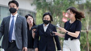 ‘김건희 문고리’ 유경옥 전 행정관, 종합특검 불출석…내일 소환