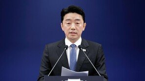 [속보]靑 “광주 군공항 부지에 호남 반도체 클러스터 조성”