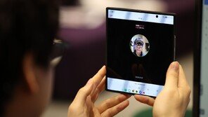폰 개통 안면인증 첫날 “얼굴 대니 3분 만에 끝”…생체정보 불안은 ‘여전’