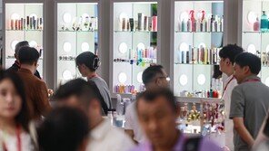 중국보다 미국서 더 팔렸다…K뷰티, 상반기 수출 ‘역대 최대’