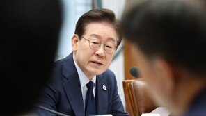 기존 환경평가 쓰거나 특례법으로 기간 단축…李 “행정절차 탓 투자 집행 늦어지면 안 돼”