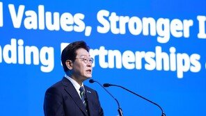 [속보]李, 나토 정상회의서 “무기체계 함께 연구·생산·운용하자”