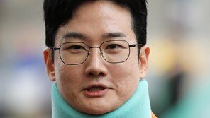 ‘피습 자작극’ 의혹 정이한 前부산시장 후보 구속영장