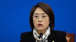 고민정, 당대표 출마선언…“젊은 민주당, 모두의 민주당 만들 것”