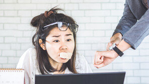 오래 앉아 있으면 암 사망 위험 ↑…어떻게 해야 할까? [건강팩트체크]
