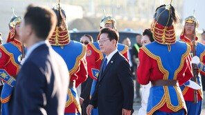 李대통령, 울란바타르 도착…오늘 몽골 대통령과 정상회담