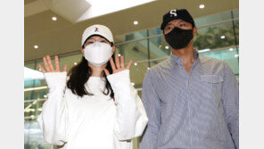 현빈·손예진, 아들과 LA서 포착…“아이 다정하게 돌봐”