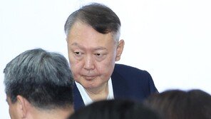 다른 법정서 대법 판결 들은 尹, 헛웃음 짓더니 “재판 진행하죠”
