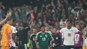 ‘대통령 전화 없는’ 콴사, 2경기 출전 정지…발로건은 1년 유예