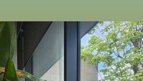 ‘결혼 7년차’ 이연희, 두 살 딸 꼭 껴안고 애정 가득 “♥”
