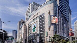 백화점 3사, 상반기 외국인 매출 역대 최대…연매출 ‘1조 시대’ 눈앞