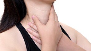 에어컨 빵빵 튼 후 목 통증…감기 아닌 ‘이 질환’?