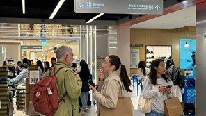3분기 유통업 체감경기 반등…외국인 지갑 열리자 백화점 ‘활짝’