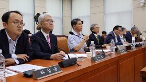 “사전투표 폐지” vs “선관위원 상임화 해야”…국조특위 간담회서 의견 충돌