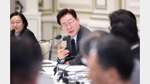 李대통령 “정치권 잘하기 경쟁 했으면…정치 역량이 흥망 결정”