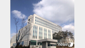 ‘100m 접근 금지’도 어기고 전 연인 스토킹 30대, 징역형 집유