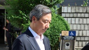 ‘尹관저 PC 반출·초기화 의혹’ 윤재순·강의구 檢송치