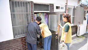 초복 앞둔 서울역 쪽방촌…보양식보다 따뜻했던 GKL봉사원 ‘안부’