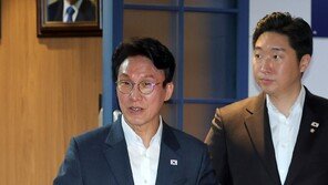 김민석 “조국당과 합당, 민주당 당명·정체성 유지땐 가능”