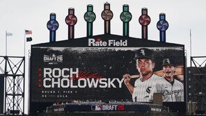 MLB 첫 신인 계약금 1000만달러 돌파…촐로스키 154억원 잭팟